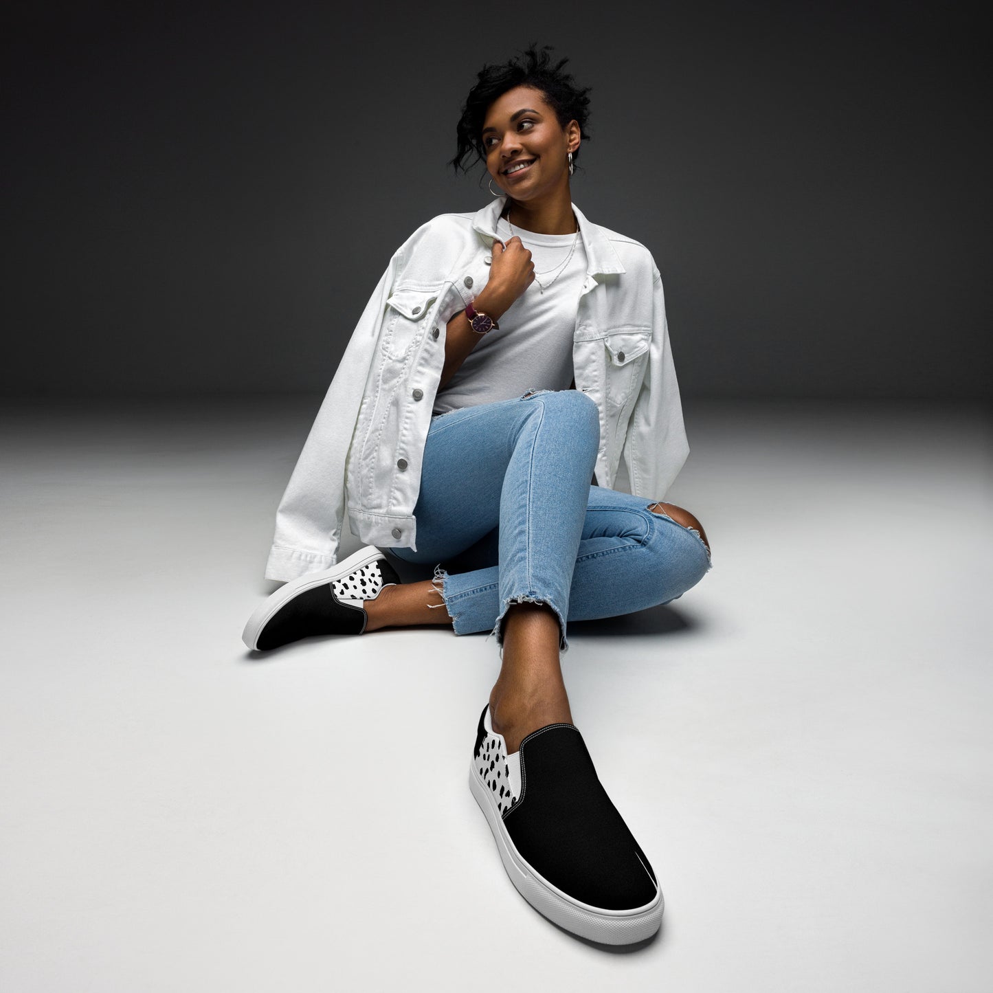 BOLD AS A LION- Women’s slip-on canvas shoes