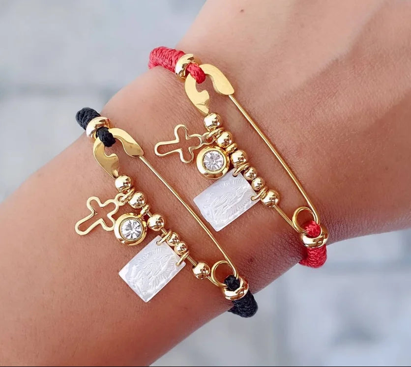 Beaded Bracelet with Gold Safety Pin design