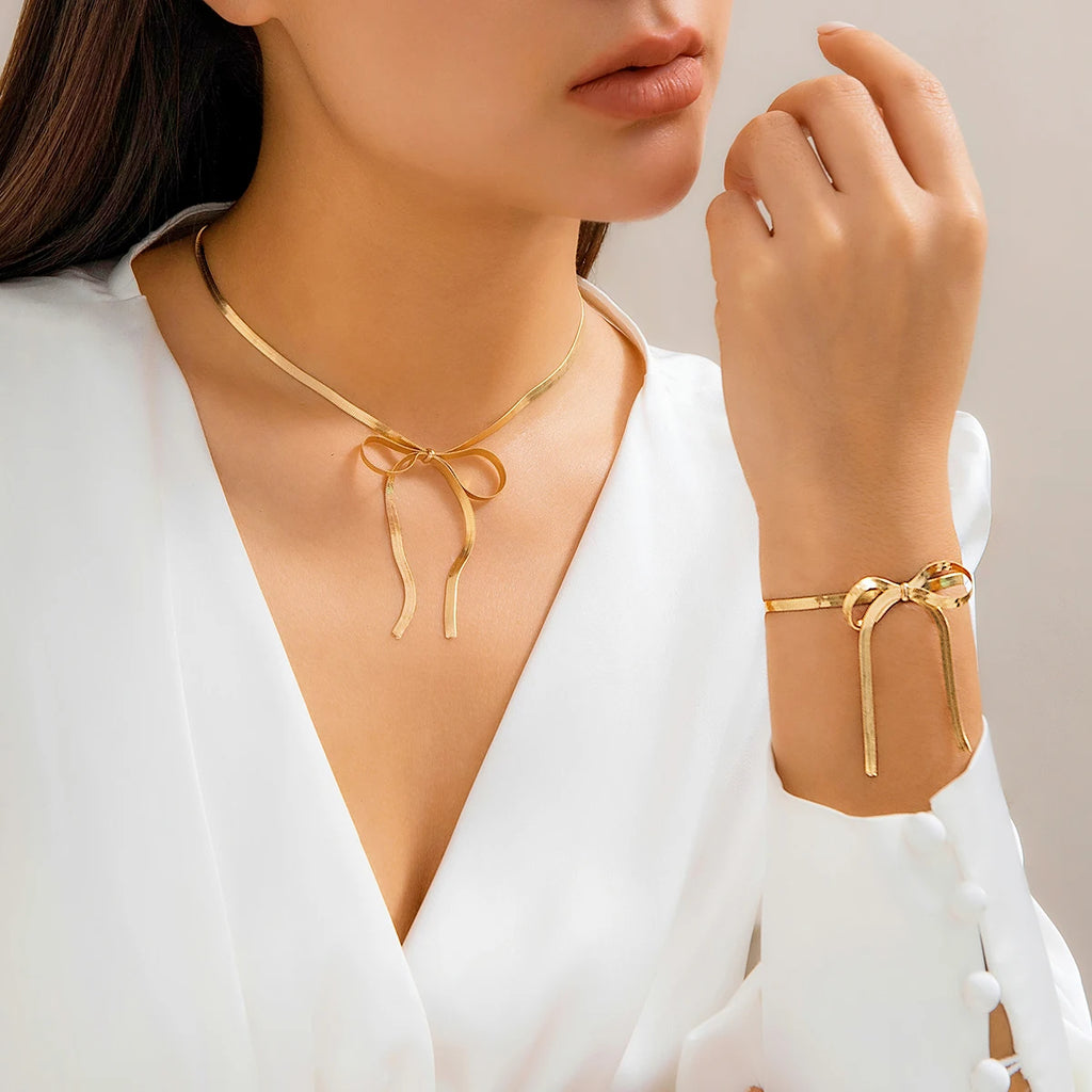 Snake Chain Short Necklace Creative Bow Choker