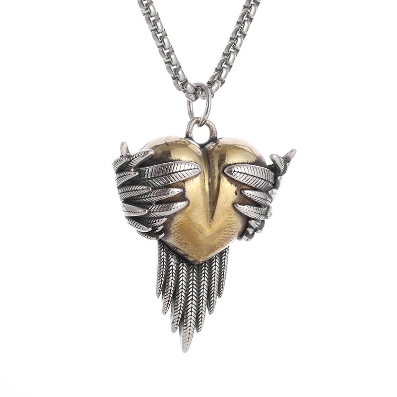 Fashionable Retro Heart-Shaped Angel Wings Pendant Necklace