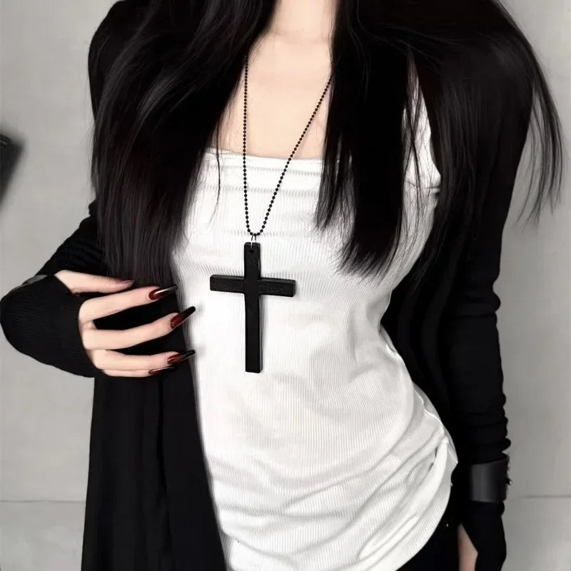 Fashion Punk Gothic Wood Cross Pendants Necklace for Women Black White Red Cross Choker Y2k Hip Hop Necklace Sweater Chain Gifts