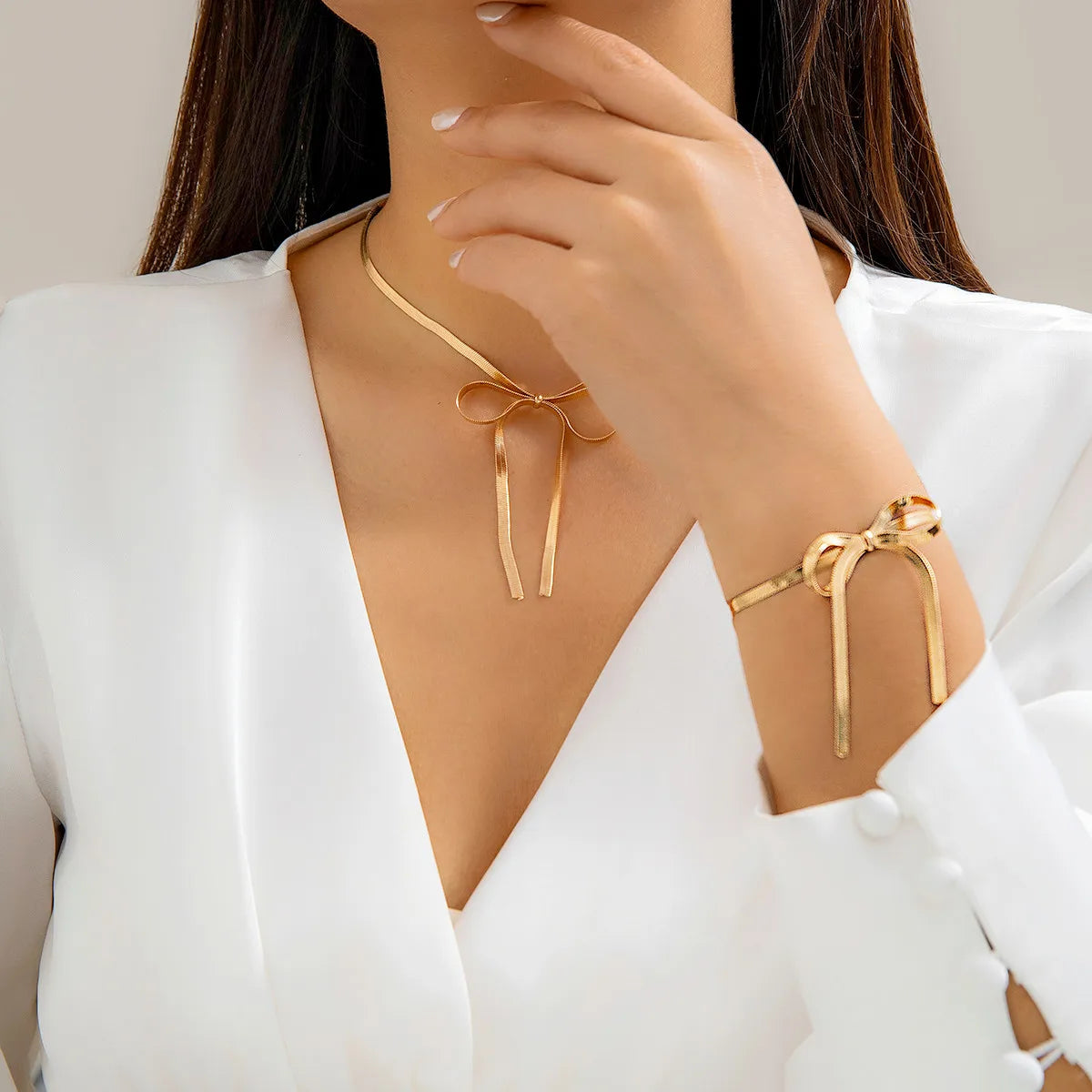 Snake Chain Short Necklace Creative Bow Choker