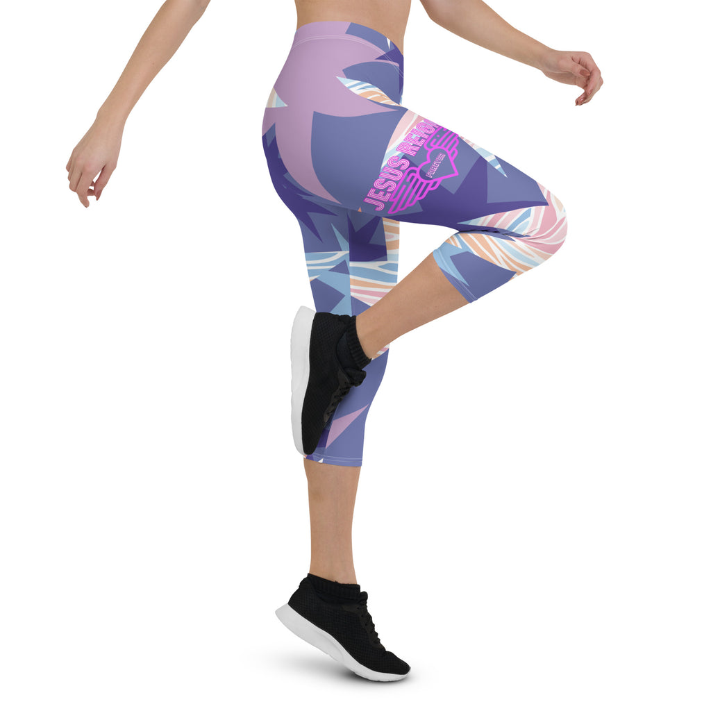 Capri Leggings (RUNS SMALL/PETITE)