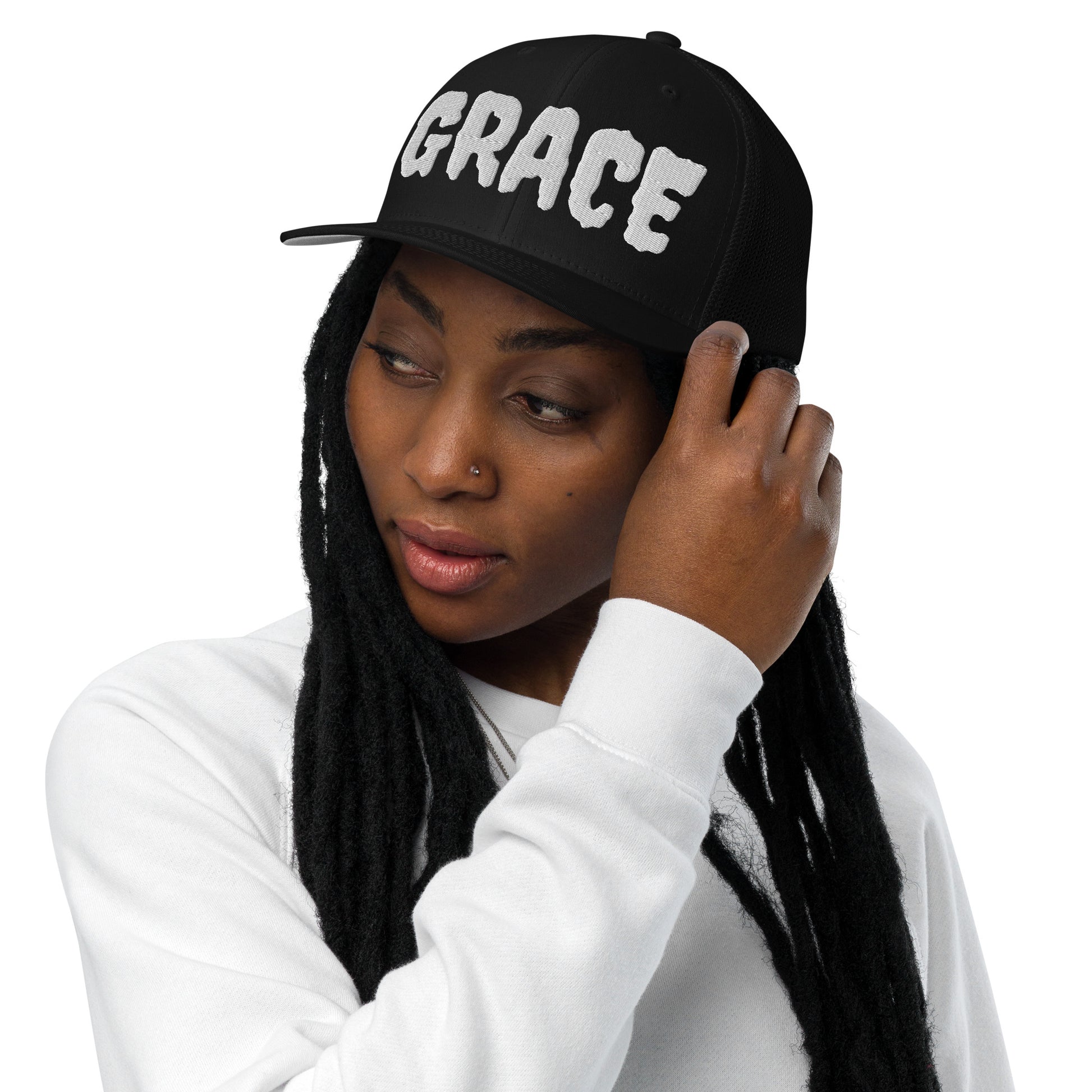 Grace- Closed-back trucker cap