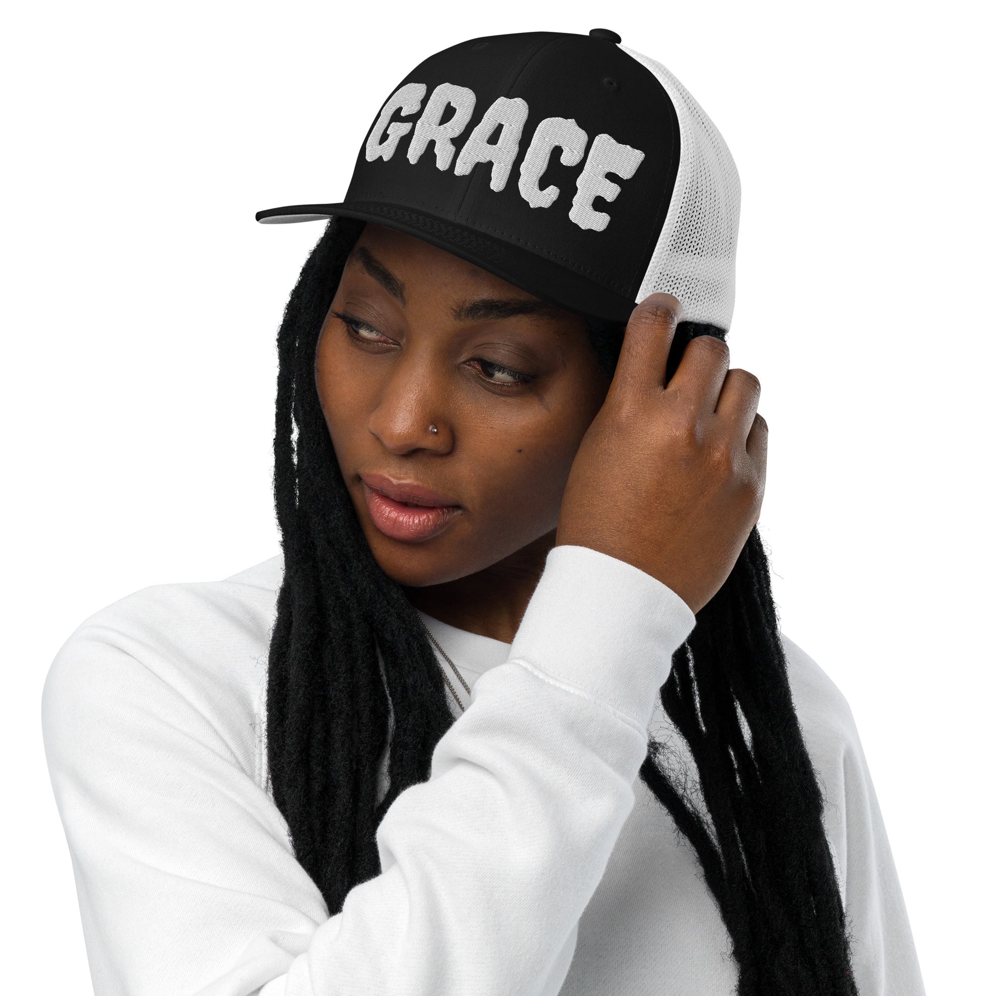 Grace- Closed-back trucker cap