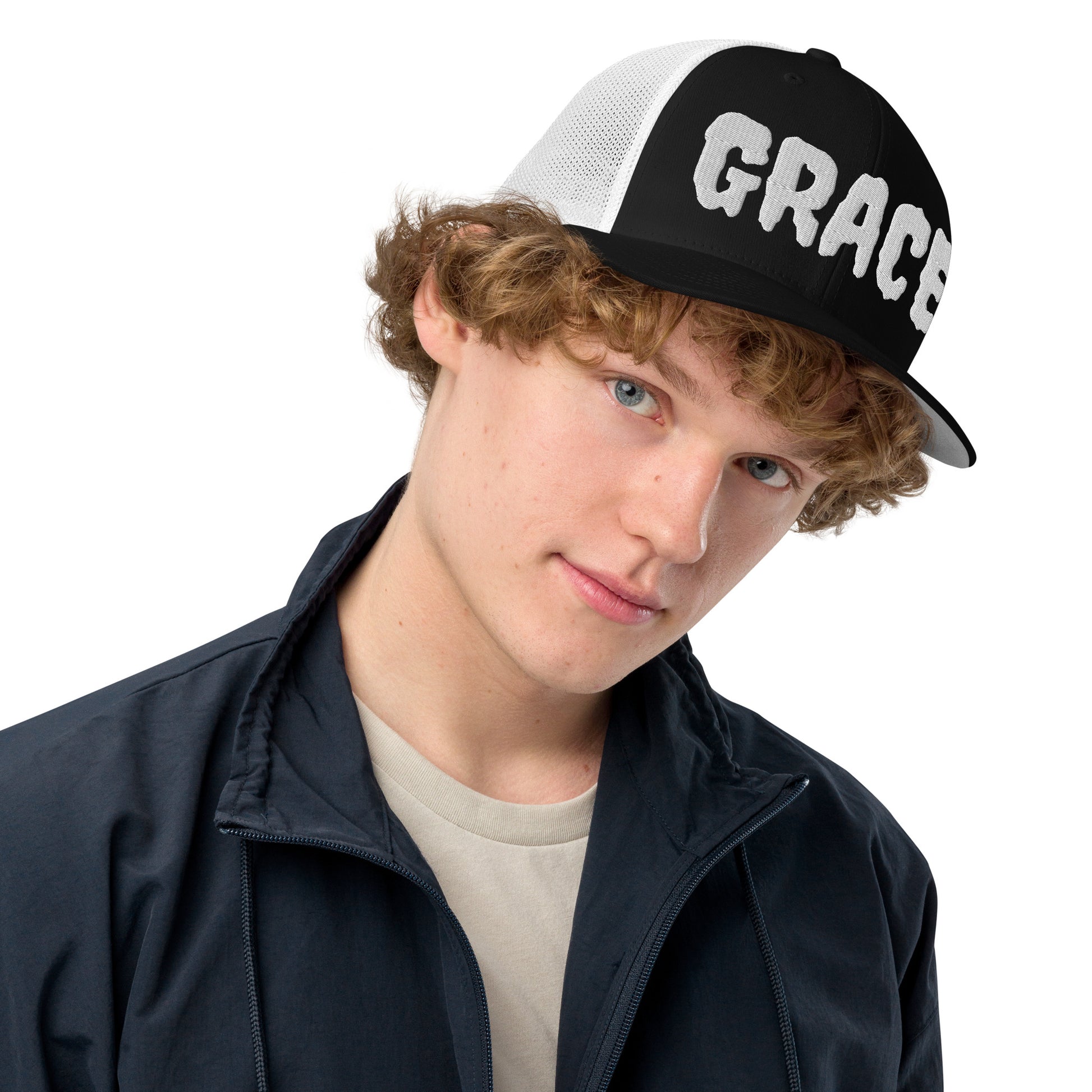 Grace- Closed-back trucker cap