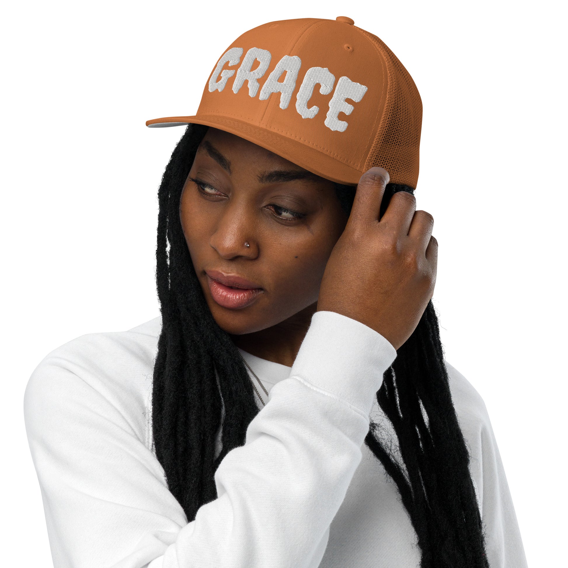 Grace- Closed-back trucker cap