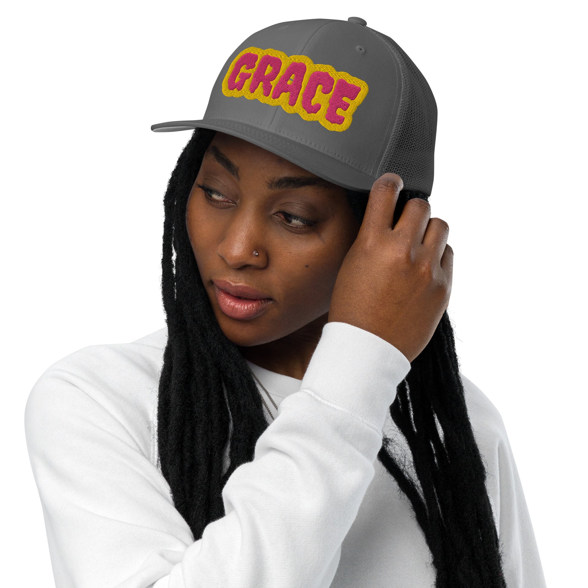 Grace- Closed-back trucker cap