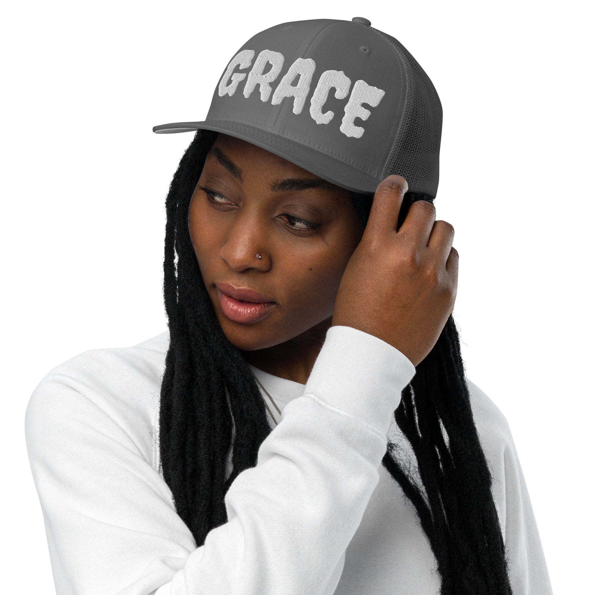 Grace- Closed-back trucker cap
