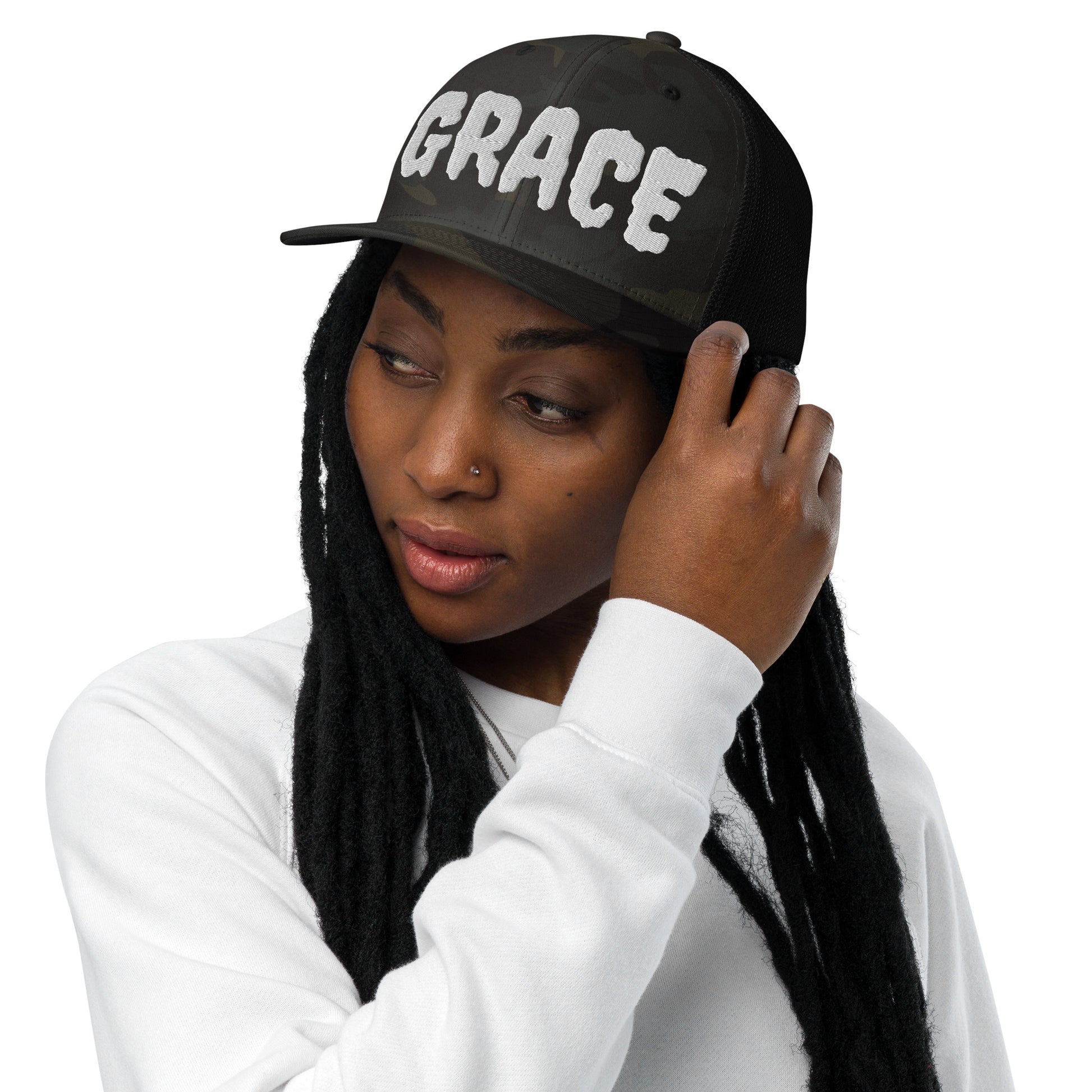 Grace- Closed-back trucker cap