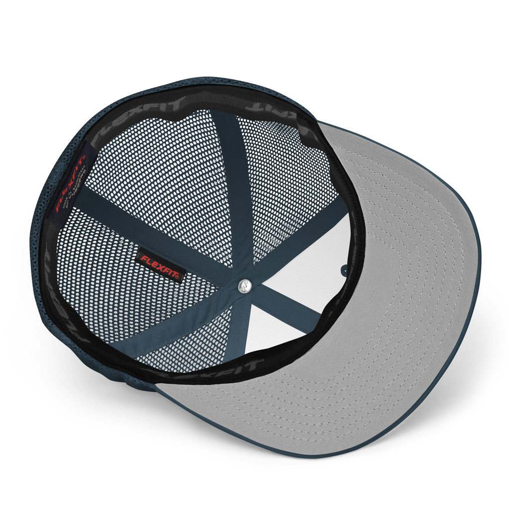 I AM A CROWN- Closed-back trucker cap