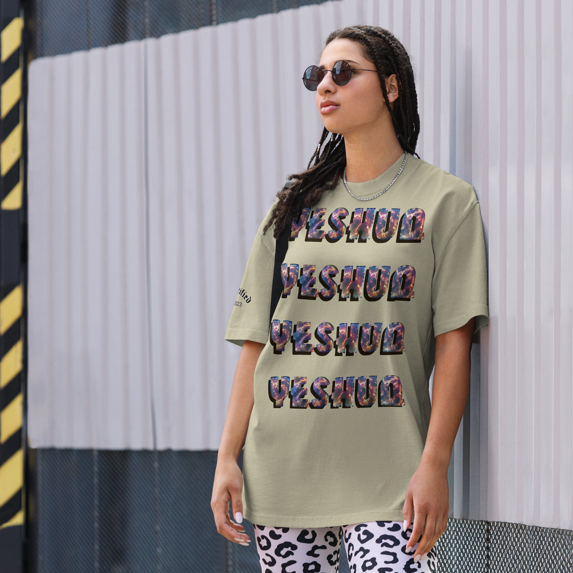 YESHUA- Oversized faded t-shirt