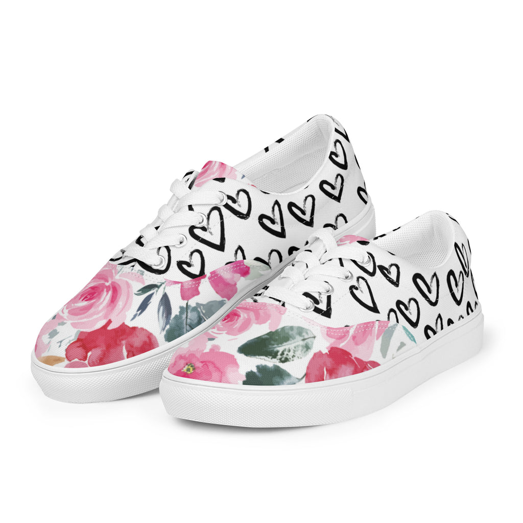 Women’s lace-up canvas shoes