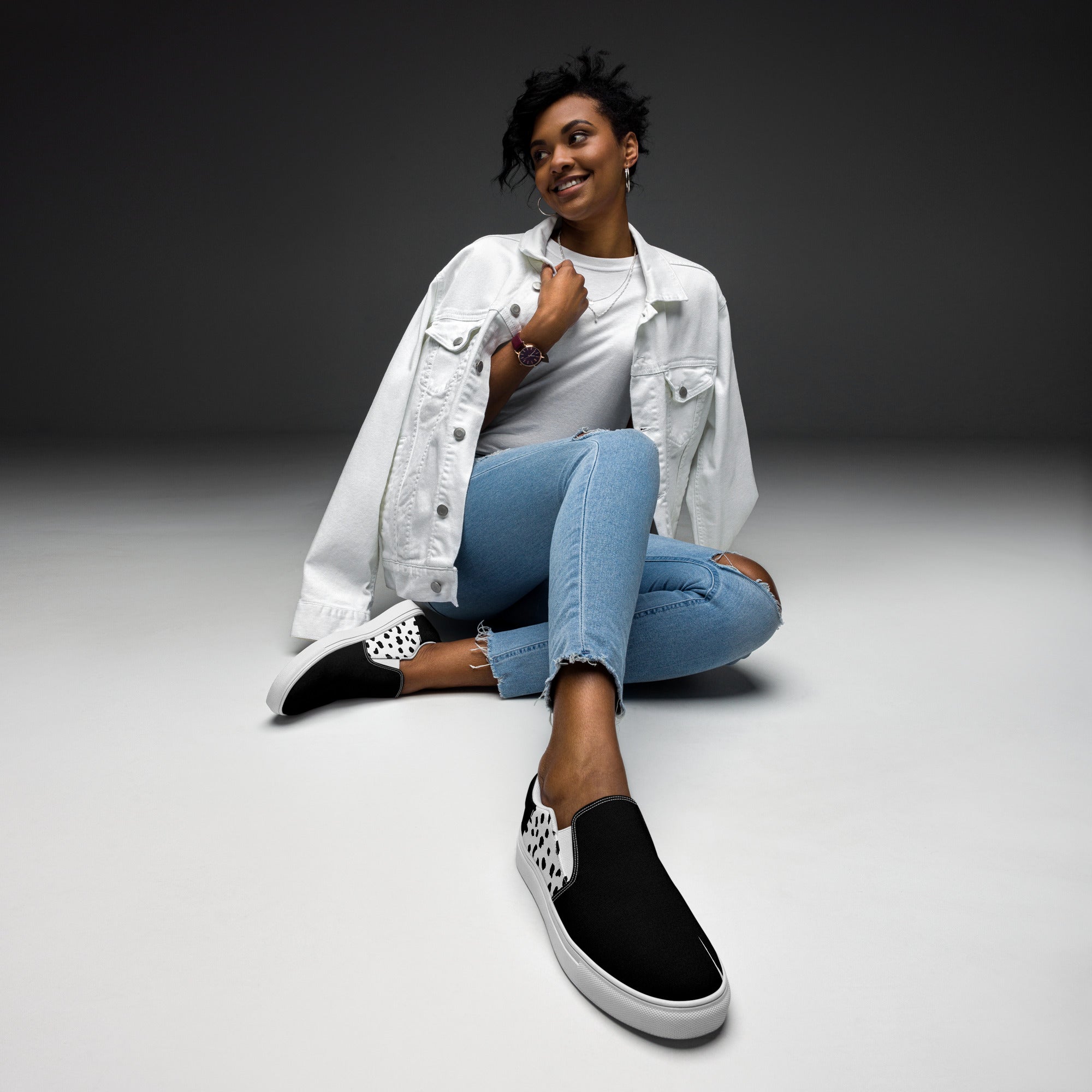 BOLD AS A LION- Women’s slip-on canvas shoes